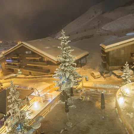 Madame & Le Mottaret Hotel 3*