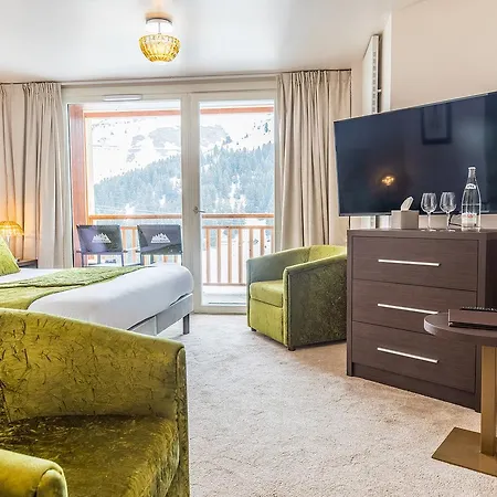 Madame & Le Mottaret Hotel 3*