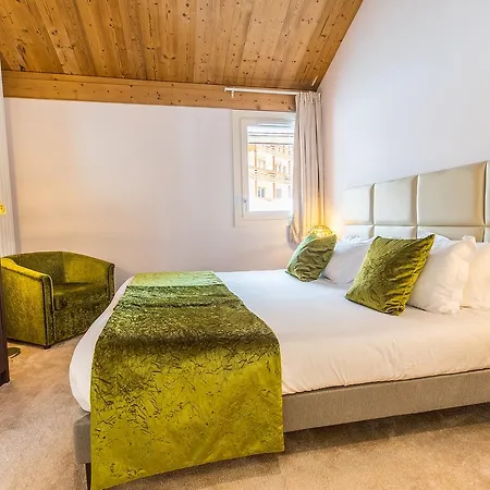 Madame & Le Mottaret Hotel 3*