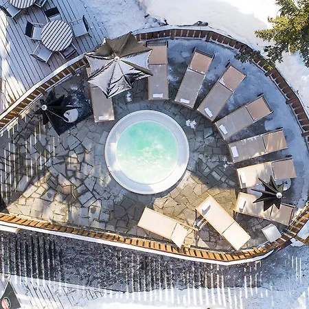 Madame & Le Mottaret Hotel 3*