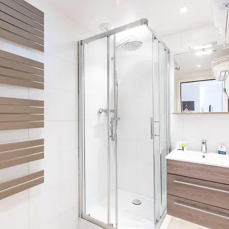 Madame & Le Mottaret 3*